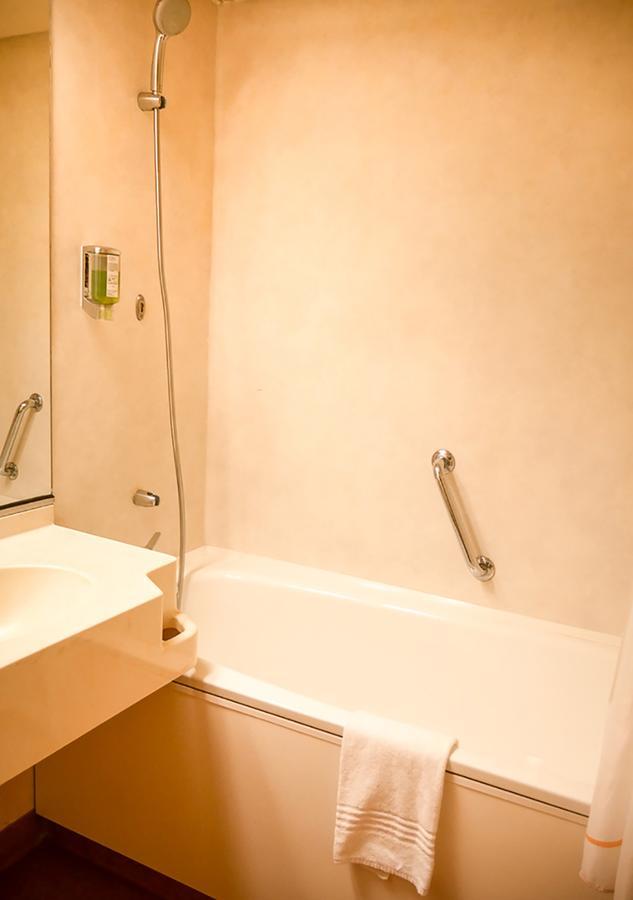 Hotel Des Thermes Les Domes Vichy Dış mekan fotoğraf